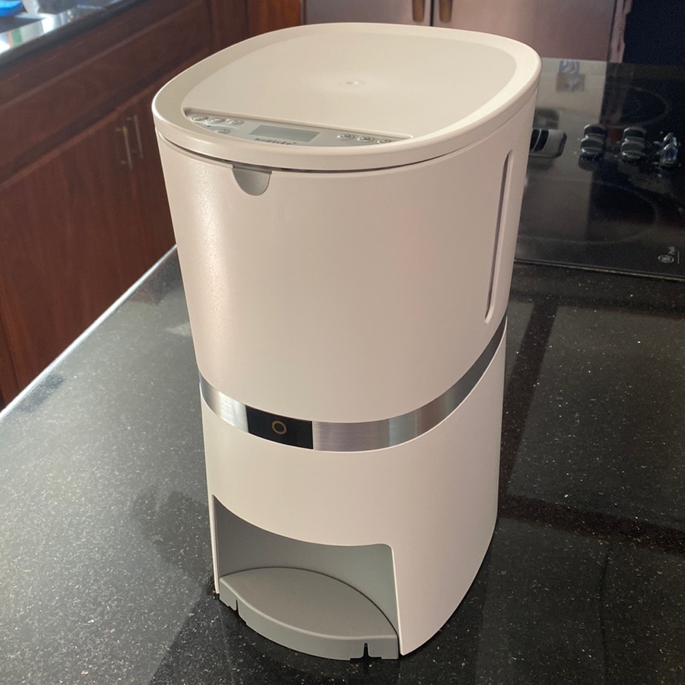 WellToBe A36 Automatic Pet Feeder